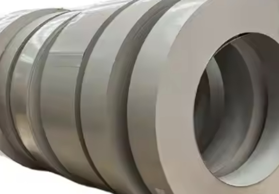 Un bon prix. 1000mm largeur bobine d'acier électrique B50A310 50TW300 50TW300 pour des résultats précis et précis en ligne